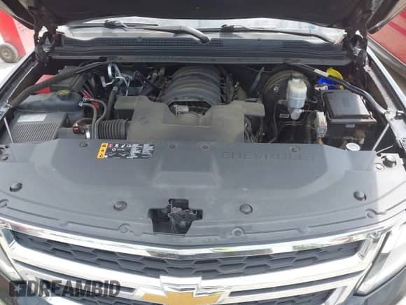 2019 Chevrolet Suburban LT с VIN 1GNSKHKC1KR174495, выставлен на аукционе IAAI как лот 43082154 с пробегом 150 583 миль миль и . История ставок и продаж доступна на DreamBid. Изображение 10.