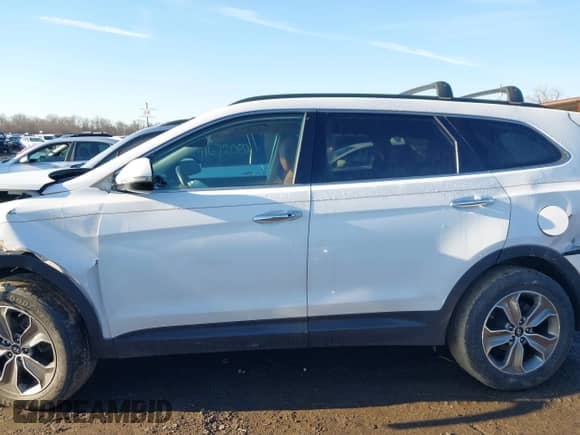 2014 Hyundai Santa Fe Limited с VIN KM8SNDHF3EU039574, выставлен на аукционе IAAI как лот 41689001 с пробегом 162 105 миль миль и . История ставок и продаж доступна на DreamBid. Изображение 15.