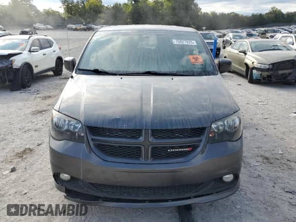 2016 Dodge Grand Caravan R/T with VIN 2C4RDGEG5GR209471, listed as a Copart auction lot 70827925 with 129,466 mi miles and Salvage title. Bid and sale history available at DreamBid. Image 5.
