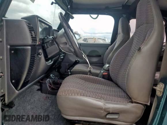 1999 Jeep Wrangler Sport with VIN 1J4FY19S7XP435204, listed as a Copart auction lot 83820835 with 263,738 mi miles and Clean title. Bid and sale history available at DreamBid. Image 7.