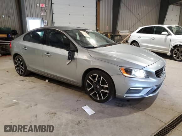 2018 Volvo S60 Dynamic с VIN YV140MTL5J2462603, выставлен на аукционе Copart как лот 55668855 с пробегом 59 667 миль миль и Списание • Salvage title. История ставок и продаж доступна на DreamBid. Изображение 4.