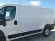 2023 Ram ProMaster Cargo z VIN 3C6LRVVG1PE606308, wystawiony jako IAAI lot #42824322 z przebiegiem 60 497 mil mil oraz . Historia ofert i sprzedaży dostępna na DreamBid. Obrazek 15.