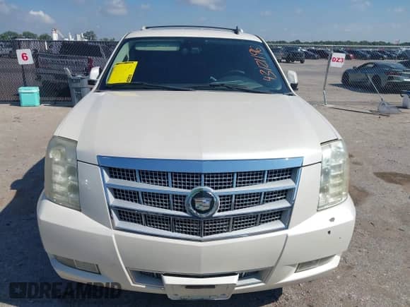 2009 Cadillac Escalade with VIN 1GYFC23269R241171, listed as a IAAI auction lot 43121196 with 238,757 mi miles and . Bid and sale history available at DreamBid. Image 12.