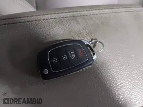 2017 Hyundai Sonata SE с VIN 5NPE24AF2HH567044, выставлен на аукционе IAAI как лот 40774438 с пробегом 115 120 миль миль и . История ставок и продаж доступна на DreamBid. Изображение 11.