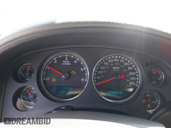2008 Chevrolet Suburban 3LT with VIN 3GNFC16J58G187869, listed as a IAAI auction lot 42570472 with 223,077 mi miles and . Bid and sale history available at DreamBid. Image 7.