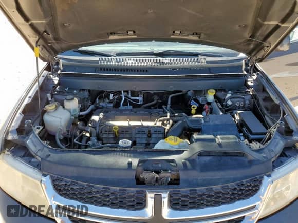 2016 Dodge Journey SXT with VIN 3C4PDCBB2GT186432, listed as a Copart auction lot 70576985 with 40,847 mi miles and Salvage title. Bid and sale history available at DreamBid. Image 12.