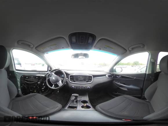 2020 Kia Sorento LX with VIN 5XYPG4A33LG680825, listed as a IAAI auction lot 42357206 with 88,359 mi miles and . Bid and sale history available at DreamBid. Image 18.