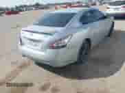 2014 Nissan Maxima S z VIN 1N4AA5AP4EC472126, wystawiony jako IAAI lot #43543829 z przebiegiem 137 050 mil mil oraz . Historia ofert i sprzedaży dostępna na DreamBid. Obrazek 4.