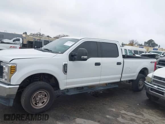 2018 Ford F-250 XL с VIN 1FT7W2B66JEC25103, выставлен на аукционе IAAI как лот 41108742 с пробегом 122 436 миль миль и . История ставок и продаж доступна на DreamBid. Изображение 14.
