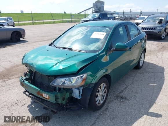 2018 Chevrolet Sonic LT с VIN 1G1JD5SH7J4127873, выставлен на аукционе IAAI как лот 42547888 с пробегом 71 517 миль миль и . История ставок и продаж доступна на DreamBid. Изображение 2.