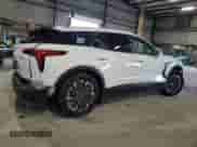 2024 Chevrolet Blazer EV eAWD LT z VIN 3GNKDBRJ7RS252295, wystawiony jako Copart lot #72082525 z przebiegiem 9 769 mil mil oraz Szkoda całkowita • Salvage title. Historia ofert i sprzedaży dostępna na DreamBid. Obrazek 3.