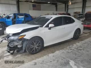 2021 Toyota Camry SE with VIN 4T1G11AK8MU600146, listed as a Copart auction lot 67605565 with 84,937 mi miles and Salvage title. Bid and sale history available at DreamBid. Image 1.