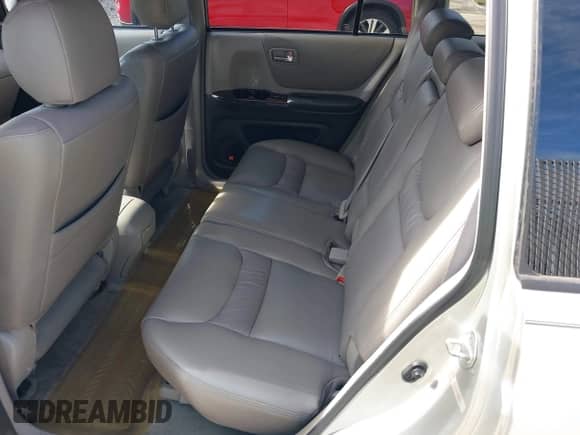 2002 Toyota Highlander с VIN JTEGF21A820029048, выставлен на аукционе IAAI как лот 43076099 с пробегом 117 651 миль миль и . История ставок и продаж доступна на DreamBid. Изображение 8.