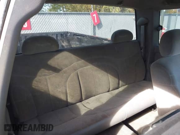 2000 GMC Sierra 1500 SLE с VIN 2GTEK19T6Y1141061, выставлен на аукционе IAAI как лот 43481124 с пробегом 224 348 миль миль и . История ставок и продаж доступна на DreamBid. Изображение 8.