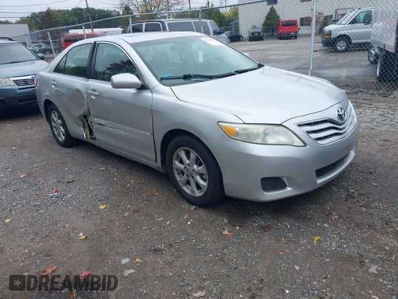 2011 Toyota Camry LE with VIN 4T4BF3EKXBR097031, listed as a IAAI auction lot 43330870 with 190,119 mi miles and . Bid and sale history available at DreamBid. Image 1.