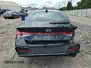 2024 Hyundai Elantra SEL с VIN KMHLM4DGXRU715126, выставлен на аукционе Copart как лот 70688485 с пробегом 19 028 миль миль и Списание • Salvage title. История ставок и продаж доступна на DreamBid. Изображение 6.