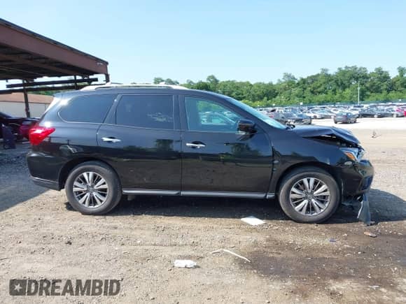 2019 Nissan Pathfinder SL with VIN 5N1DR2MM4KC597313, listed as a IAAI auction lot 42913860 with 238,474 mi miles and . Bid and sale history available at DreamBid. Image 13.