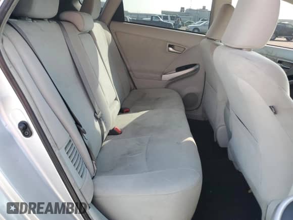 2014 Toyota Prius Two z VIN JTDKN3DU5E1770687, wystawiony jako Copart lot #82694505 z przebiegiem 189 680 mil mil oraz Czysty tytuł • Clean title. Historia ofert i sprzedaży dostępna na DreamBid. Obrazek 10.