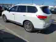 2013 Nissan Pathfinder SV with VIN 5N1AR2MN8DC605797, listed as a IAAI auction lot 43526853 with 194,713 mi miles and . Bid and sale history available at DreamBid. Image 3.