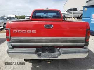 1994 Dodge RAM z VIN 1B7KC26C4RS580948, wystawiony jako Copart lot #69521474 z przebiegiem 141 275 mil mil oraz Nie do naprawy • Non repairable. Historia ofert i sprzedaży dostępna na DreamBid. Obrazek 6.