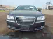 2013 Chrysler 300 C с VIN 2C3CCAKT2DH710184, выставлен на аукционе IAAI как лот 42091623 с пробегом 81 025 миль миль и . История ставок и продаж доступна на DreamBid. Изображение 12.