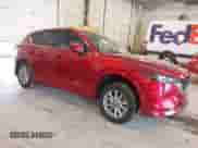 2024 Mazda CX-5 S Select z VIN JM3KFBBL6R0423194, wystawiony jako IAAI lot #42870502 z przebiegiem 15 987 mil mil oraz . Historia ofert i sprzedaży dostępna na DreamBid. Obrazek 1.