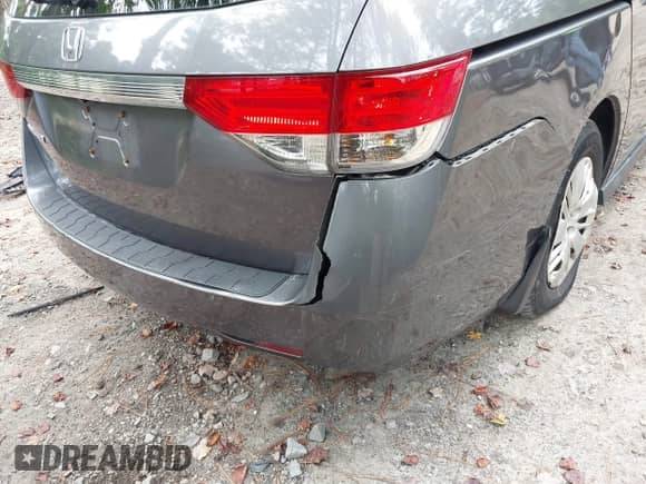 2016 Honda Odyssey LX с VIN 5FNRL5H26GB123976, выставлен на аукционе IAAI как лот 43341388 с пробегом 165 373 миль миль и . История ставок и продаж доступна на DreamBid. Изображение 18.