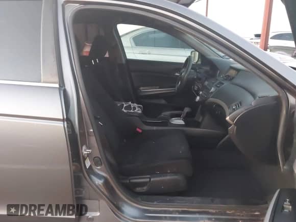 2008 Honda Accord EX with VIN JHMCP26758C002957, listed as a IAAI auction lot 43316481 with 200,890 mi miles and . Bid and sale history available at DreamBid. Image 5.