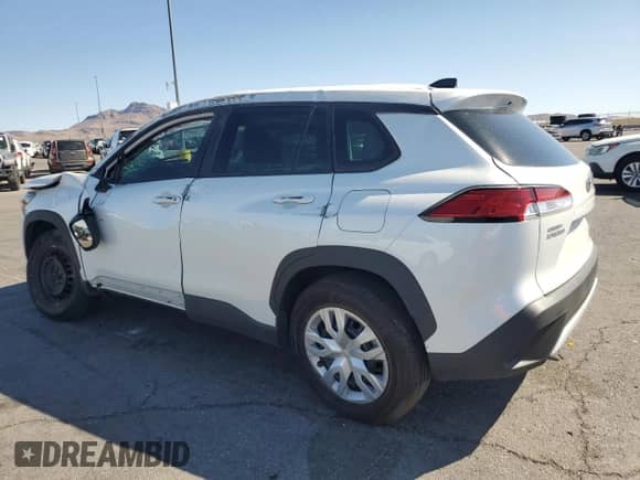 2022 Toyota Corolla Cross L with VIN 7MUAAAAG9NV013567, listed as a Copart auction lot 68475575 with 29,475 mi miles and Salvage title. Bid and sale history available at DreamBid. Image 2.