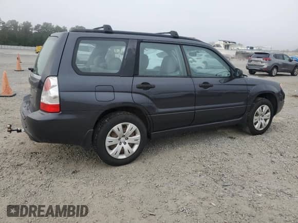 2008 Subaru Forester X with VIN JF1SG636X8H722795, listed as a Copart auction lot 82302515 with 237,260 mi miles and Clean title. Bid and sale history available at DreamBid. Image 3.