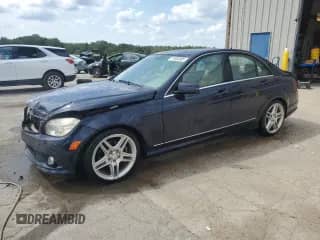 2010 Mercedes-Benz C 300 Sport с VIN WDDGF5EB7AR126007, выставлен на аукционе Copart как лот 71503305 с пробегом 177 612 миль миль и Списание • Salvage title. История ставок и продаж доступна на DreamBid. Изображение 1.