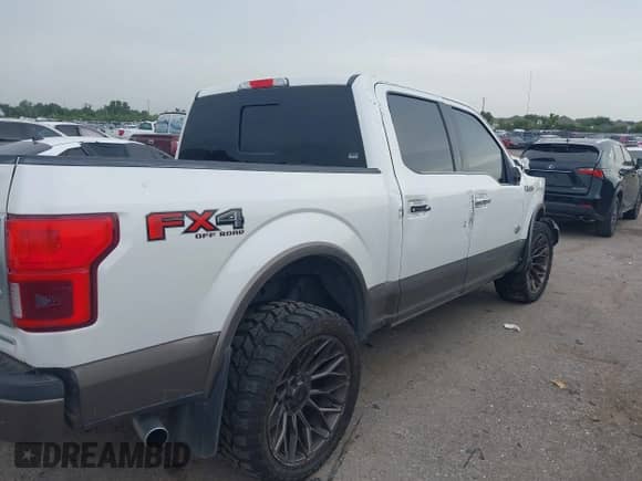 2018 Ford F-150 XL с VIN 1FTEW1EG3JFA50163, выставлен на аукционе IAAI как лот 42612566 с пробегом Не указан миль и . История ставок и продаж доступна на DreamBid. Изображение 4.