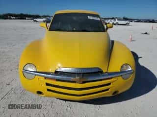 2004 Chevrolet SSR LS z VIN 1GCES14P24B105517, wystawiony jako Copart lot #87929735 z przebiegiem 166 906 mil mil oraz Szkoda całkowita • Salvage title. Historia ofert i sprzedaży dostępna na DreamBid. Obrazek 5.