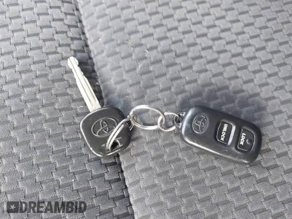 2005 Toyota Corolla CE с VIN 1NXBR32E55Z537466, выставлен на аукционе IAAI как лот 43135673 с пробегом 142 716 миль миль и . История ставок и продаж доступна на DreamBid. Изображение 11.