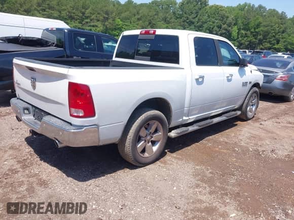 2016 Ram 1500 Lone Star с VIN 3C6RR6LT7GG295567, выставлен на аукционе IAAI как лот 42254924 с пробегом 105 469 миль миль и . История ставок и продаж доступна на DreamBid. Изображение 4.