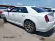 2016 Chrysler 300 S с VIN 2C3CCAGG7GH270382, выставлен на аукционе IAAI как лот 42701338 с пробегом 112 919 миль миль и . История ставок и продаж доступна на DreamBid. Изображение 3.