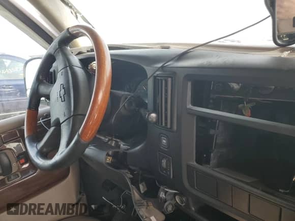 2004 Chevrolet Express Passenger with VIN 1GBFG15T041144358, listed as a Copart auction lot 45413355 with Not provided miles and Salvage title. Bid and sale history available at DreamBid. Image 9.