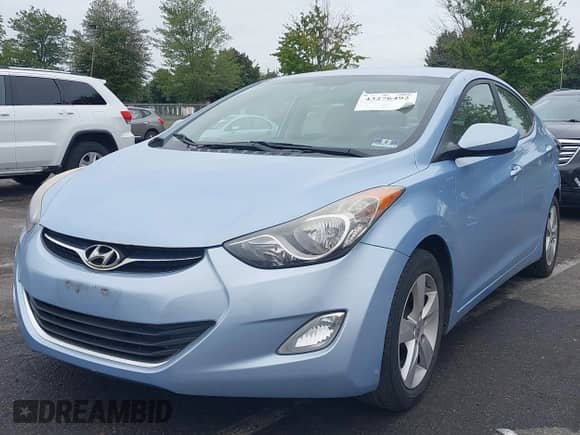 2012 Hyundai Elantra GLS z VIN KMHDH4AE1CU322523, wystawiony jako IAAI lot #43276492 z przebiegiem 117 748 mil mil oraz . Historia ofert i sprzedaży dostępna na DreamBid. Obrazek 2.