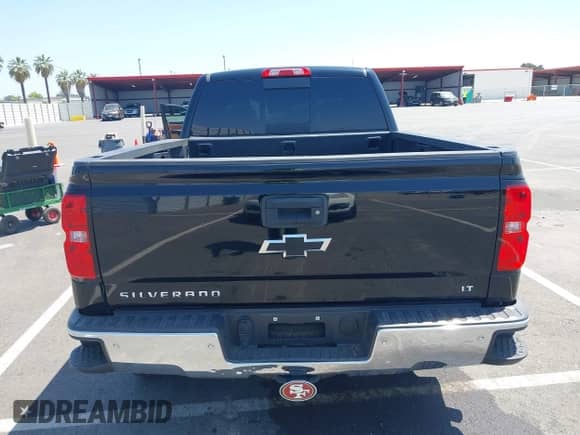 2017 Chevrolet Silverado 1500 LT с VIN 1GCRCREC0HZ270522, выставлен на аукционе IAAI как лот 42402410 с пробегом 126 195 миль миль и . История ставок и продаж доступна на DreamBid. Изображение 15.