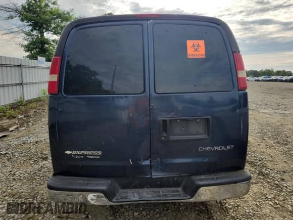 2005 Chevrolet Express Passenger с VIN 1GAHG39U351106832, выставлен на аукционе Copart как лот 65156805 с пробегом 293 700 миль миль и Списание • Salvage title. История ставок и продаж доступна на DreamBid. Изображение 6.