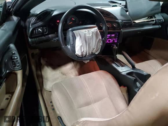 1995 Chevrolet Camaro Z28 z VIN 2G1FP32PXS2118150, wystawiony jako Copart lot #75444944 z przebiegiem 123 778 mil mil oraz Szkoda całkowita • Salvage title. Historia ofert i sprzedaży dostępna na DreamBid. Obrazek 8.