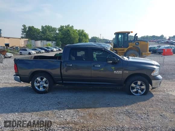 2017 Ram 1500 Big Horn z VIN 3C6RR7LT2HG544851, wystawiony jako IAAI lot #42827600 z przebiegiem 91 829 mil mil oraz . Historia ofert i sprzedaży dostępna na DreamBid. Obrazek 13.