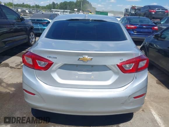 2019 Chevrolet Cruze LT с VIN 1G1BE5SM0K7144223, выставлен на аукционе IAAI как лот 43086890 с пробегом 139 120 миль миль и . История ставок и продаж доступна на DreamBid. Изображение 16.