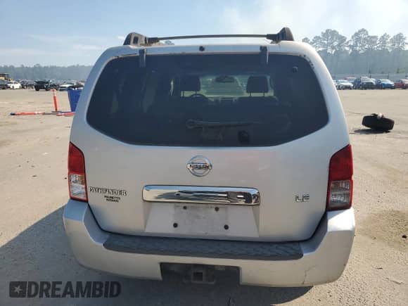 2007 Nissan Pathfinder S z VIN 5N1AR18U57C643973, wystawiony jako Copart lot #55623985 z przebiegiem 150 467 mil mil oraz Szkoda całkowita • Salvage title. Historia ofert i sprzedaży dostępna na DreamBid. Obrazek 6.