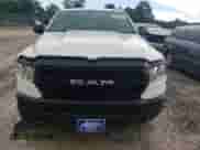 2022 Ram 1500 Tradesman z VIN 1C6RREGG1NN211562, wystawiony jako Copart lot #68348895 z przebiegiem 87 491 mil mil oraz Szkoda całkowita • Salvage title. Historia ofert i sprzedaży dostępna na DreamBid. Obrazek 5.