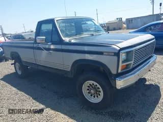 1985 Ford F-250 с VIN 1FTHF2616FPA63486, выставлен на аукционе IAAI как лот 42454697 с пробегом 127 326 миль миль и . История ставок и продаж доступна на DreamBid. Изображение 1.