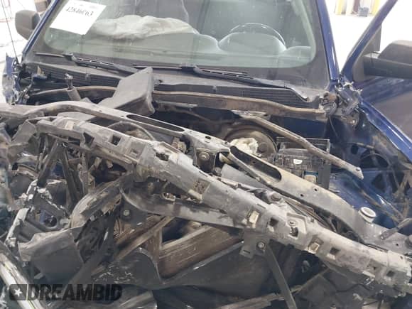 2014 Chevrolet Silverado 1500 LT z VIN 1GCVKREH5EZ125131, wystawiony jako IAAI lot #42846063 z przebiegiem Nie podano mil oraz . Historia ofert i sprzedaży dostępna na DreamBid. Obrazek 10.