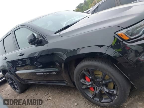 2017 Jeep Grand Cherokee SRT с VIN 1C4RJFDJ7HC683240, выставлен на аукционе IAAI как лот 41919995 с пробегом 122 030 миль миль и . История ставок и продаж доступна на DreamBid. Изображение 13.