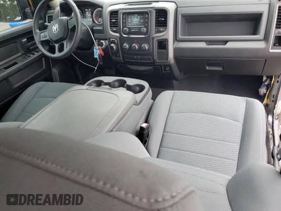 2018 Ram 1500 Tradesman с VIN 1C6RR7FT6JS301781, выставлен на аукционе Copart как лот 84631445 с пробегом 57 551 миль миль и Списание • Salvage title. История ставок и продаж доступна на DreamBid. Изображение 8.