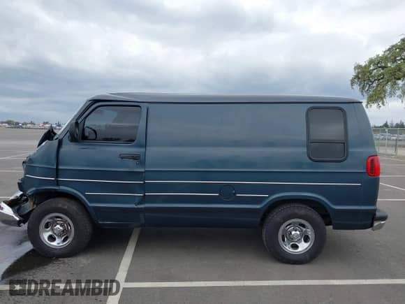 2000 Dodge RAM with VIN 2B7HB11Y0YK113366, listed as a IAAI auction lot 41788487 with 188,353 mi miles and . Bid and sale history available at DreamBid. Image 14.